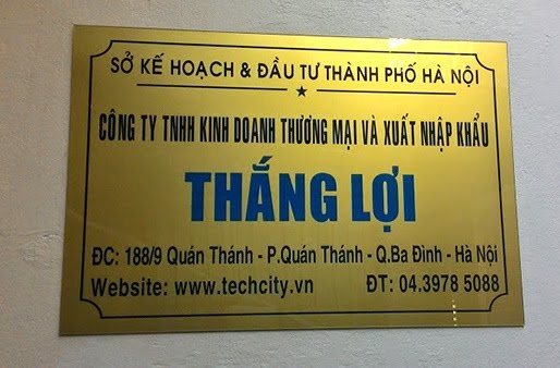 Bảng hiệu công ty