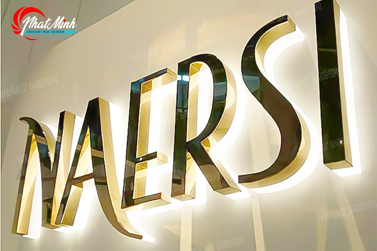 Chữ nổi mica dạ sáng chân chữ