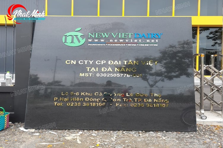 Làm biển quảng cáo Đà Nẵng - Thi công trọn gói giá rẻ 164 Làm biển hiệu chữ nội gắn trên biển đá công ty