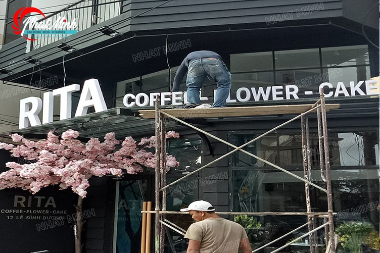 Làm biển quảng cáo Đà Nẵng - Thi công trọn gói giá rẻ 180 Làm biển hiểu cửa hàng cafe