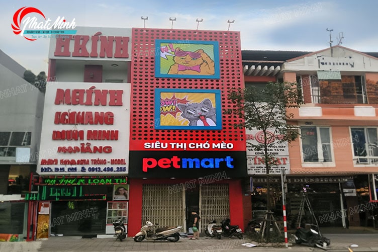 Thi Công mặt dựng biển hiệu cửa hàng Petmart