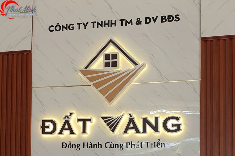 thi công bảng hiệu inox